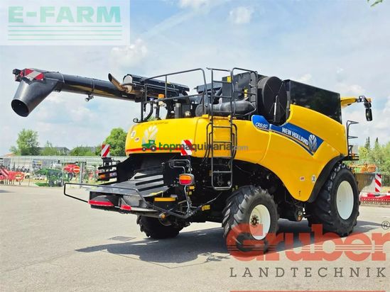 Cosechadora de Cereal - New Holland - cr 8.80