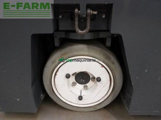 Elevadora - Combilift - cbe3000