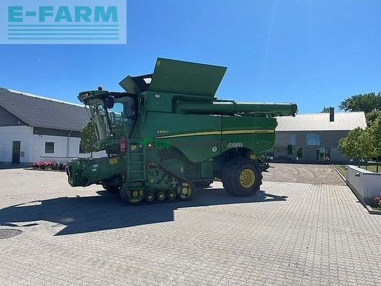 Cosechadora de Cereal - John Deere - s690