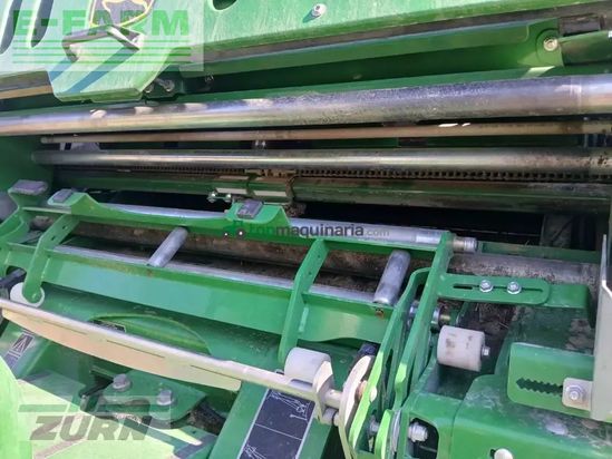 Empacadora gigant - John Deere - c441r mit mantelfolienbindung