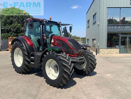 Tractor agrícola - Valtra - n154 active tractor (st27062)
