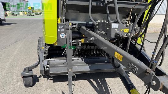 Empacadora gigant - Claas - variant 365 rc