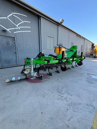 Cultivador Pastorzaco  15 brazos con Intercepas 