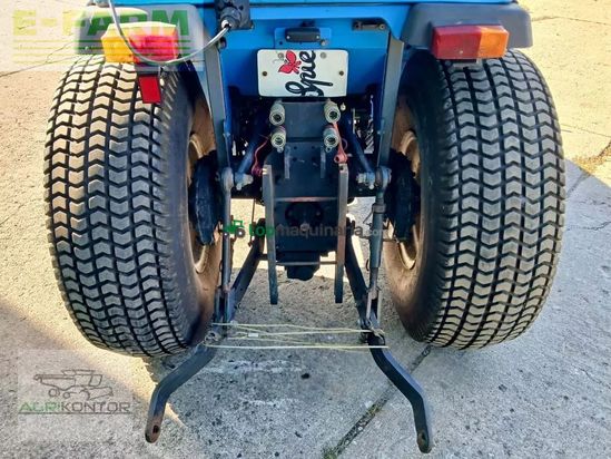 Tractor agrícola - Iseki - tg 3135 + frontmulcher