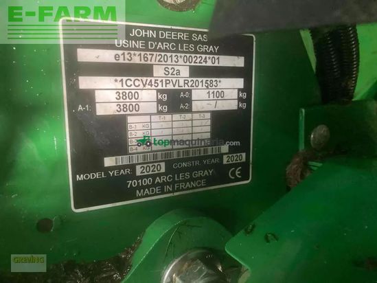 Empacadora gigant - John Deere - v451r