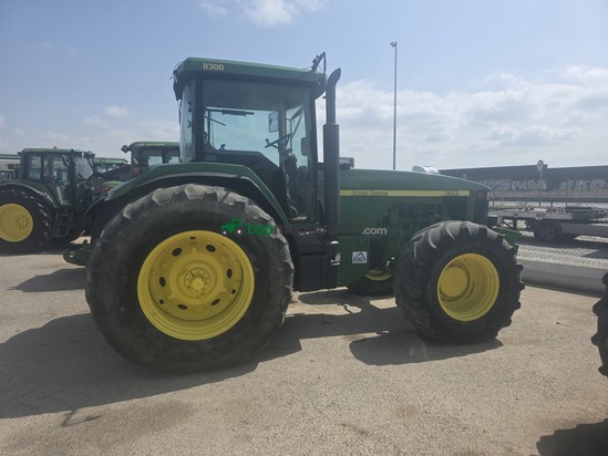 Tractor agrícola - John Deere - 8300