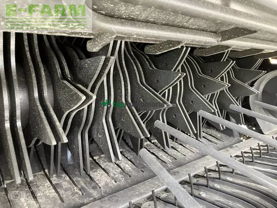 Empacadora gigant - Claas - variant 565 rc