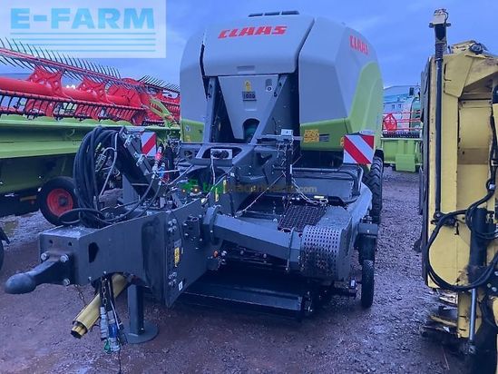 Empacadora gigant - Claas - quadrant 5300 fc t+st