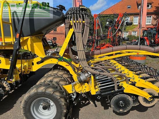 Sembradora - Bednar - omega oo 3000 l