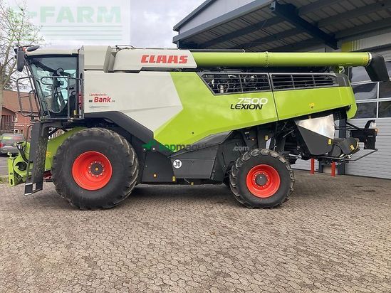 Cosechadora de Cereal - Claas - lexion 7500 - v930 vario