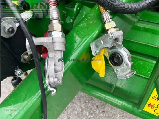 Empacadora gigant - McHale - f5600