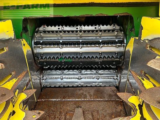 Cosechadora de Cereal - John Deere - 8400 mit kemper 475 plus