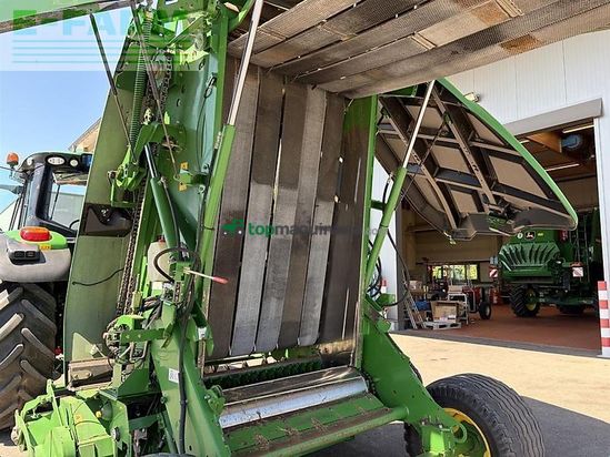 Empacadora gigant - John Deere - 864