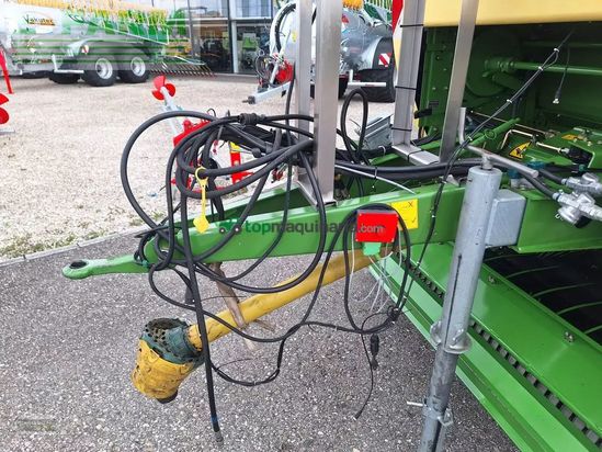 Empacadora gigant - Krone - fortima v 1500 mc