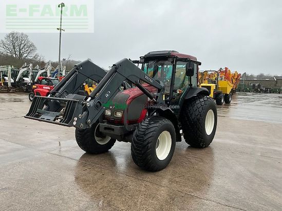 Tractor agrícola - Valtra - a93 tractor (st25537)