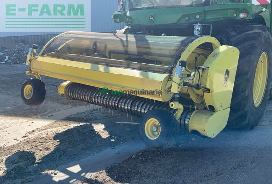 Cosechadora de Cereal - John Deere - 8400