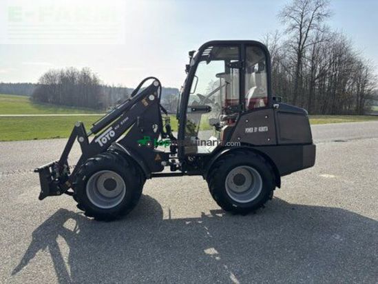 Minicargadora - Toyo - 839h