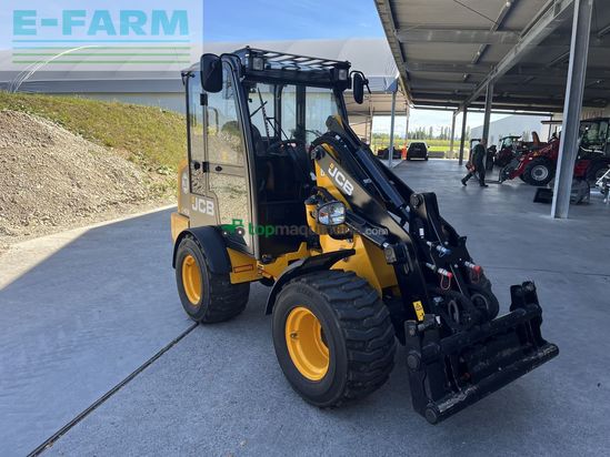 Minicargadora - JCB - 403 mit kabine und euroaufnahme