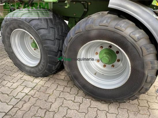 Empacadora gigant - Krone - comprima cf 155 xtreme