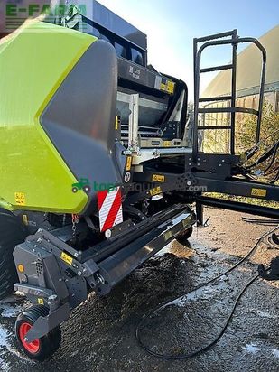 Empacadora gigant - Claas - variant 585 rc