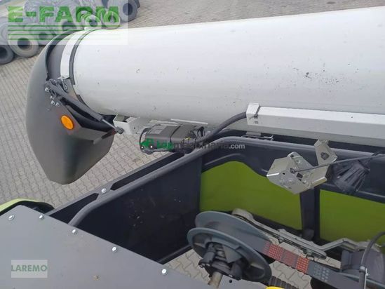 Cosechadora de Cereal - Claas - trion 750 montana + v 770