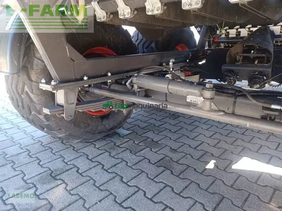 Empacadora gigant - Claas - quadrant 5300 fc evolution