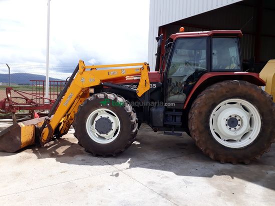 Tractor agrícola - New Holland - M135 con Pala