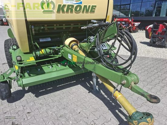 Empacadora gigant - Krone - comprima v 150 xc x-treme