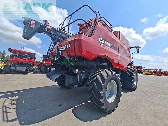 Cosechadora de Cereal - Case IH - axial-flow 6140 cu heder de 6,1 m