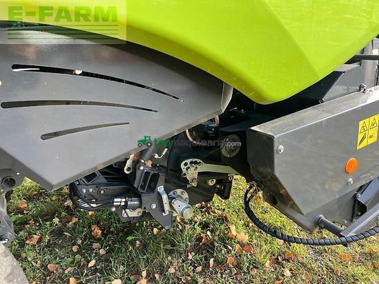 Empacadora gigant - Claas - quadrant 5200 fc tandem