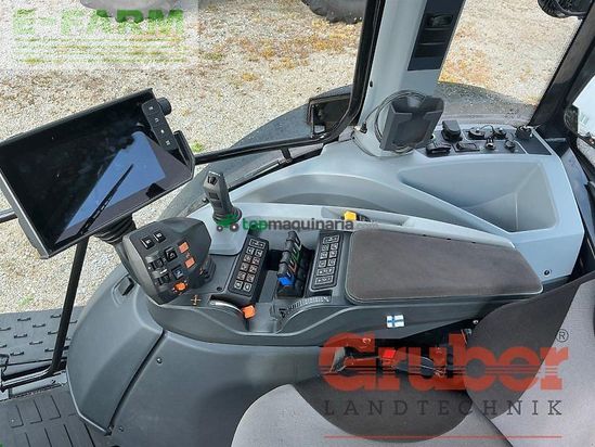 Tractor agrícola - Valtra - g 135 v 1b9