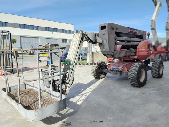 Brazo MANITOU 160ATJ EJE OSCILANTE