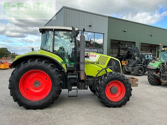 Tractor agrícola - Claas - axion 820 tractors (st27529)