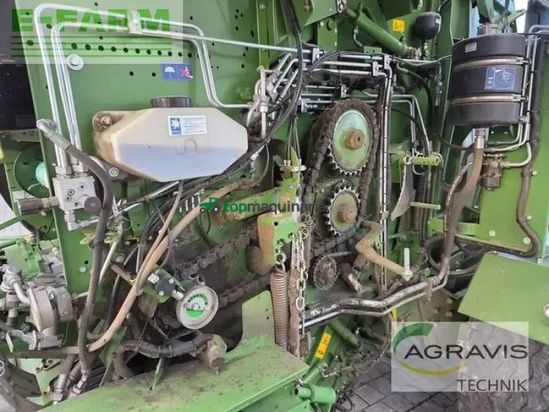 Empacadora gigant - Krone - comprima cv 150 xc