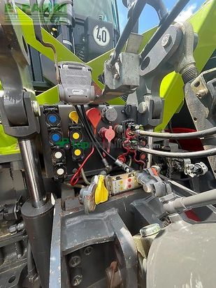Tractor agrícola - Claas - xerion 3800 trac vc
