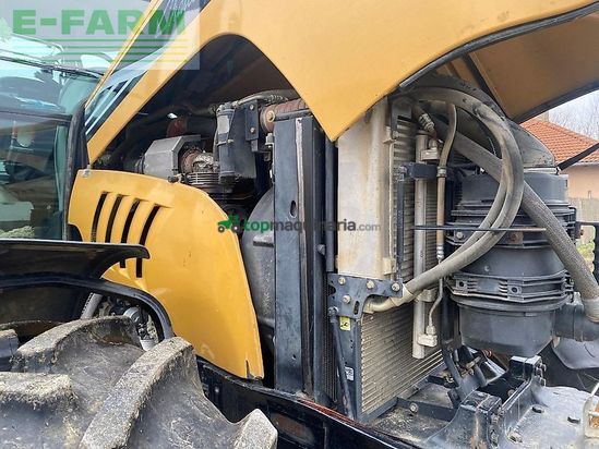 Tractor agrícola - Challenger - mt 575b