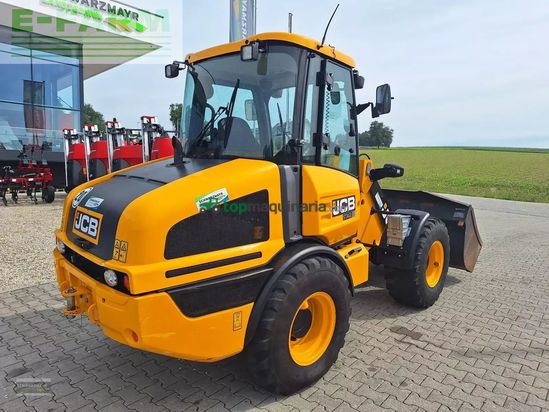 Telescopica - JCB - 407 sv