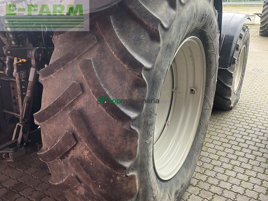 Tractor agrícola - Valtra - n 123 versu Versu