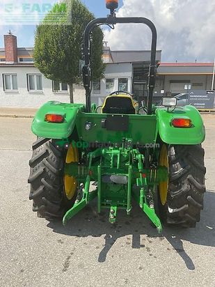 Tractor agrícola - John Deere - 5055 e