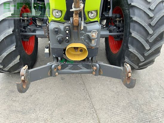 Tractor agrícola - Claas - 650 arion tractor (st26102)