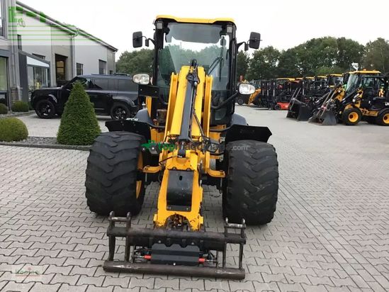 Minicargadora - JCB - tm 220