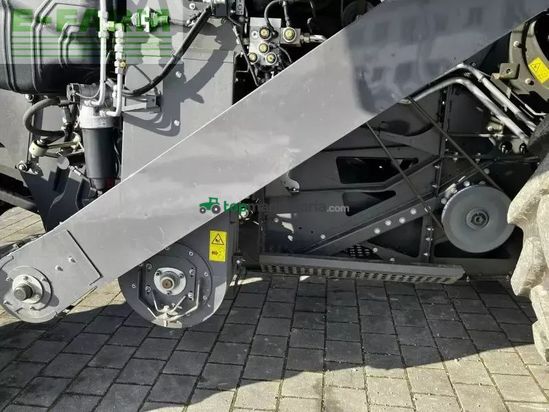 Cosechadora de Cereal - Claas - trion 750 + v770