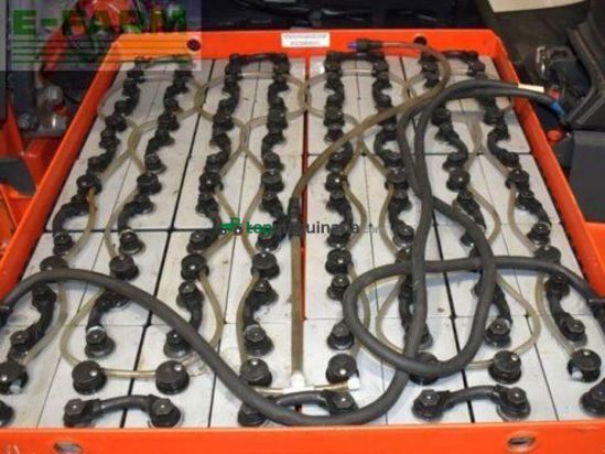 Elevadora - Linde - e 35/600 h 388