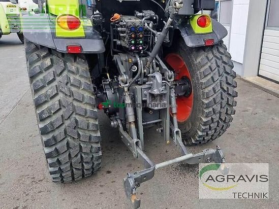 Tractor agrícola - Claas - nexos 240 l