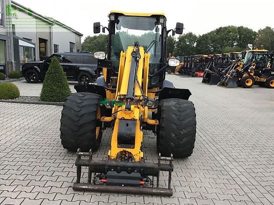 Minicargadora - JCB - tm 220