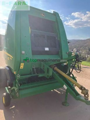 Empacadora gigant - John Deere - 864