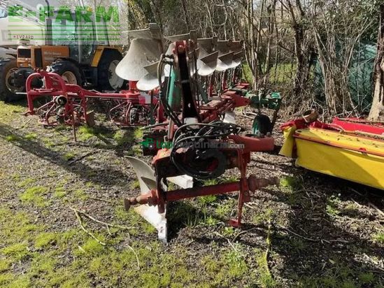 Arado - Kverneland - charrue