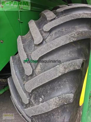 Cosechadora de Cereal - John Deere - t560