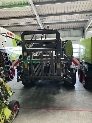Empacadora gigant - Claas - quadrant 5200 fc tandem