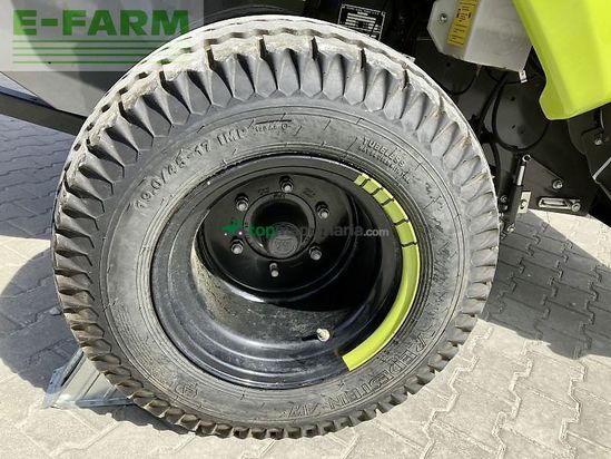 Empacadora gigant - Claas - rollant 520 rc cnob-edition
